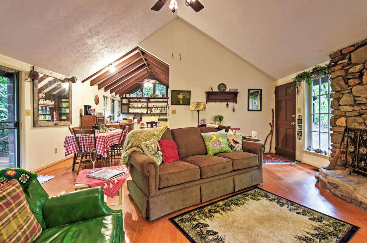 Serene Creekside Cottage Near Asheville Fire Pit Candler Esterno foto
